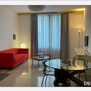  Apartment Corso Novara 5 Design Italien